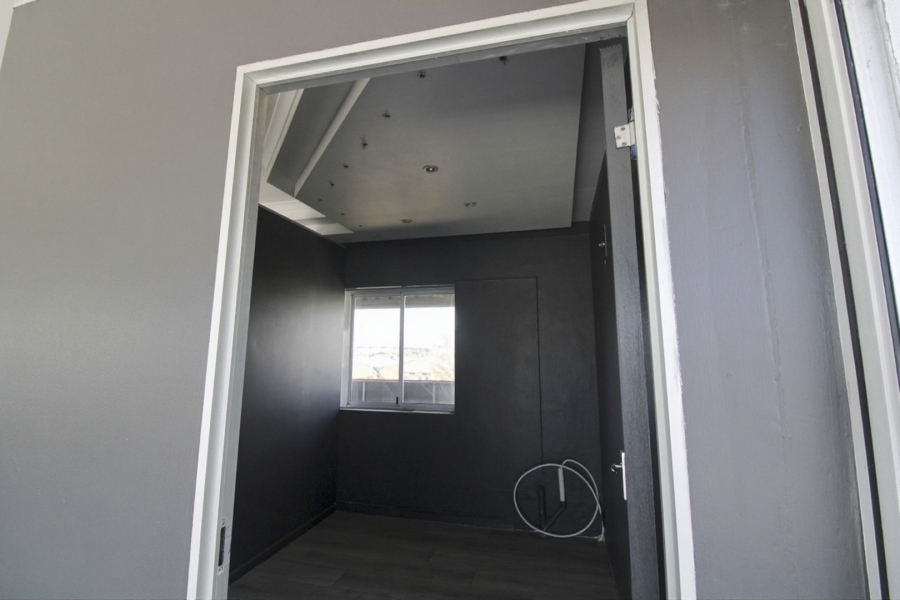 To Let Commercial Property for Rent in Montague Gardens Western Cape